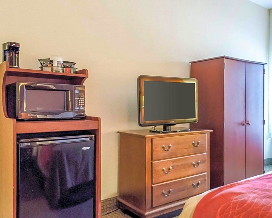 Comfort Inn & Suites York