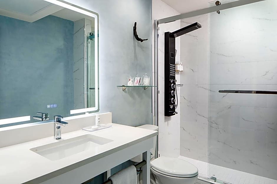 Grand Galvez Resort, Autograph Collection