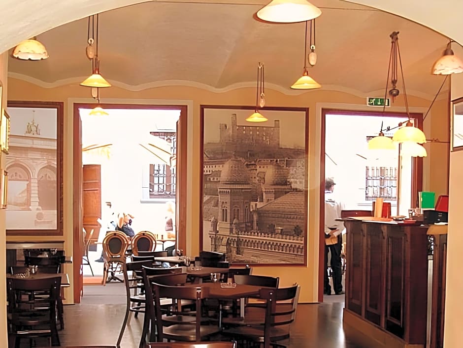 SKARITZ Hotel & Residence