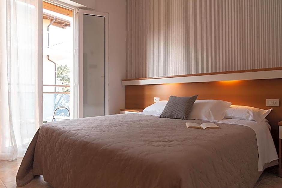 Hotel Crystal
