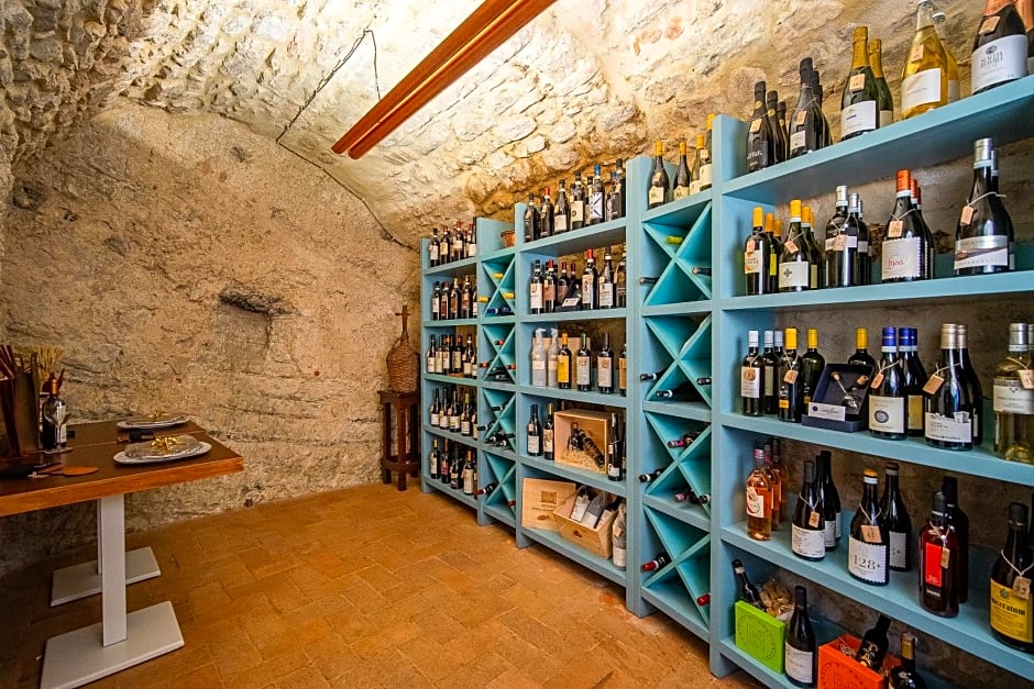 Castello Di Postignano Relais
