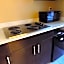 Moulton Inn & Suites By OYO