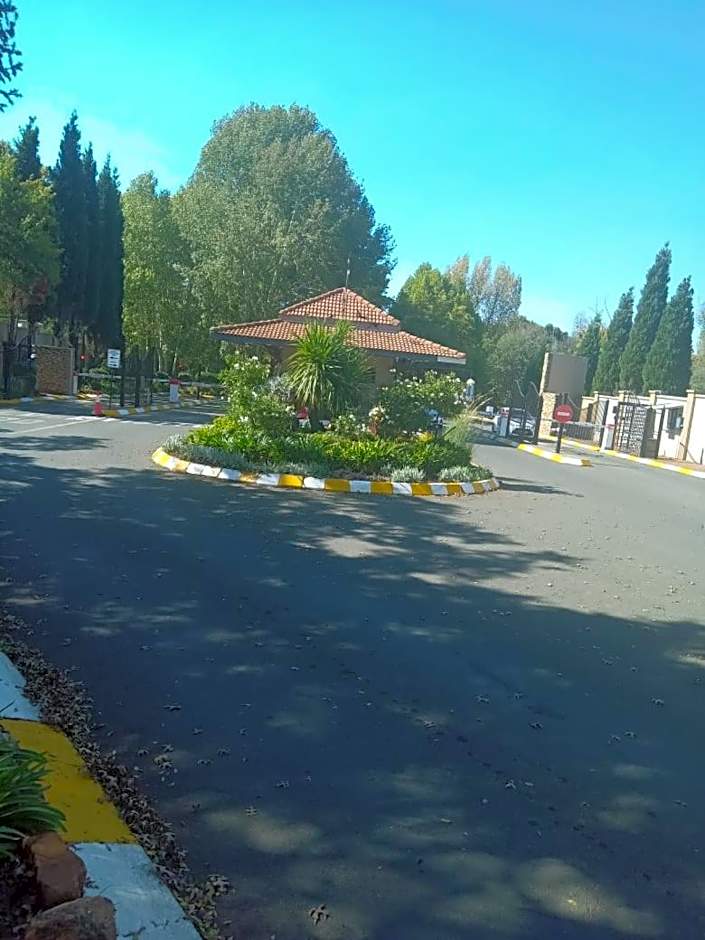 Emufuleni river logde