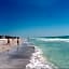 Express Inn & Suites - 5 Miles from St Petersburg Clearwater Airport