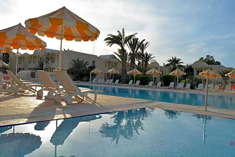 Venice Beach -Couples and Families Only