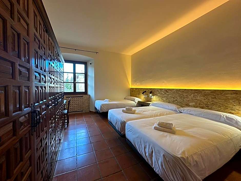 Hotel y Albergue Real Fabrica de Ezcaray
