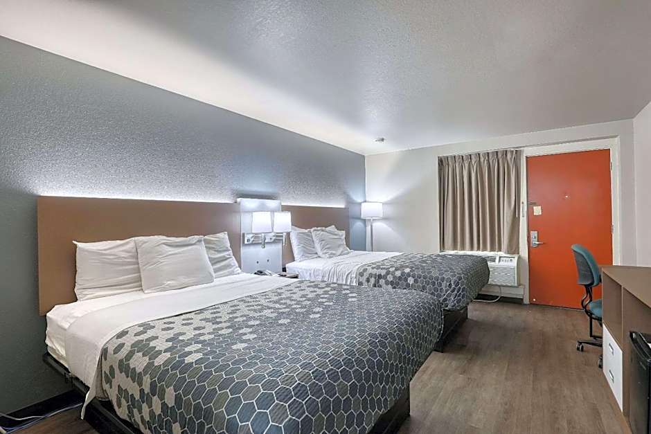 Econo Lodge Neenah