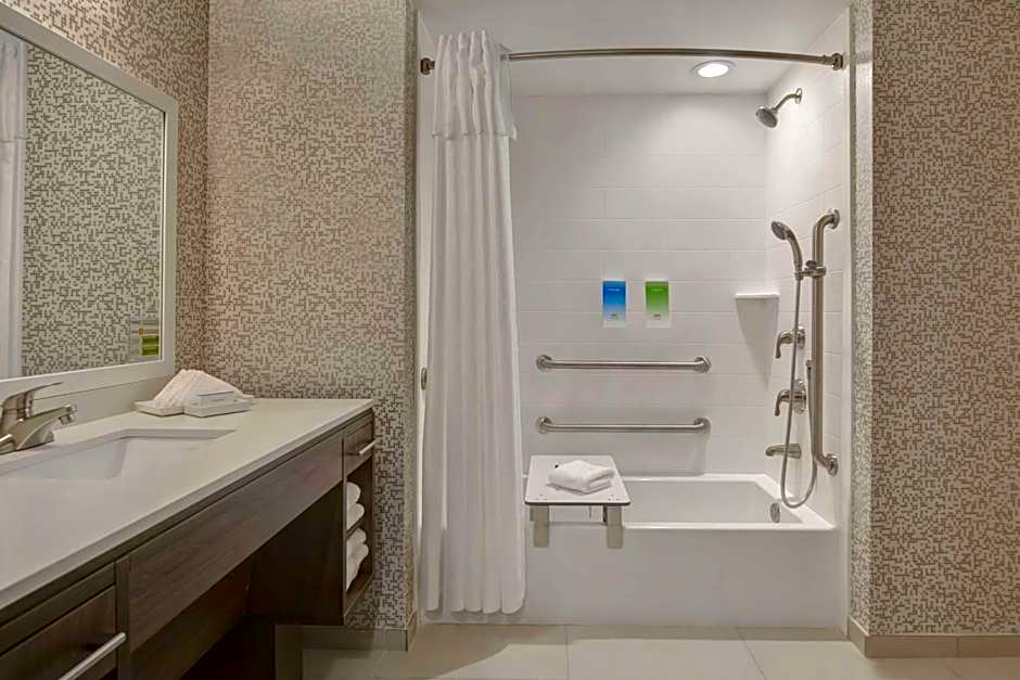 Home2 Suites By Hilton Sarasota I-75 Bee Ridge, FL