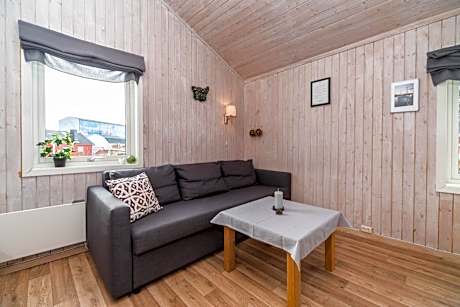 Traditional Studio - Open Loft Studio with Steep Stairs