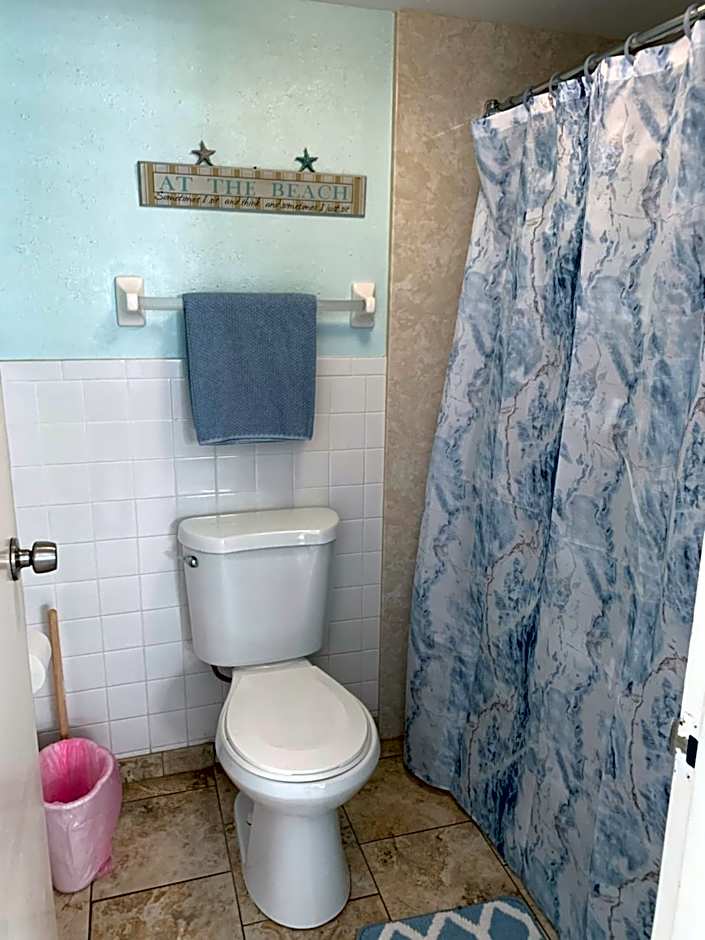 Island Inn unit 315