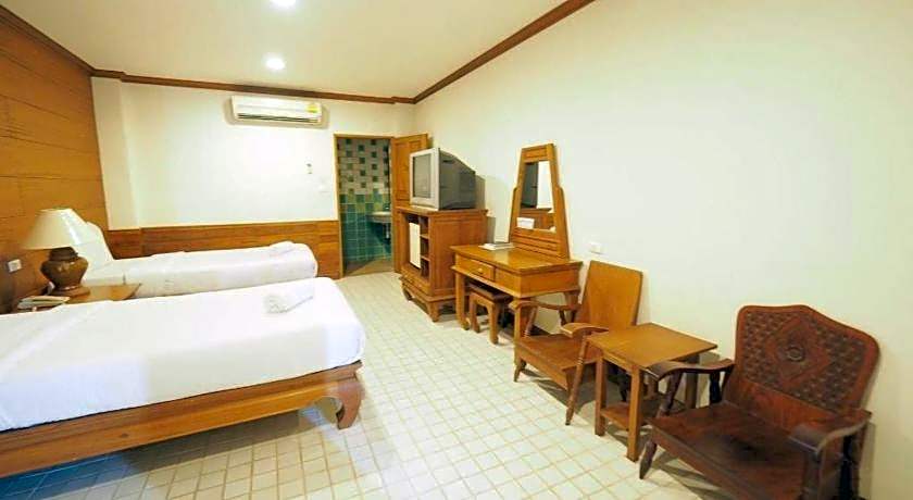 Fah Place Hotel