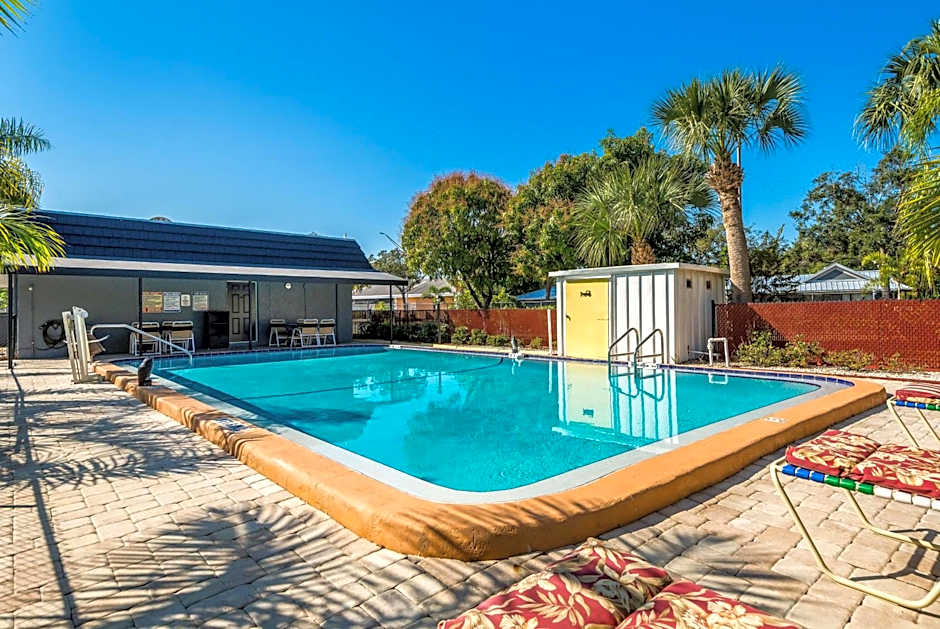 SureStay Hotel by Best Western Sarasota Lido Beach