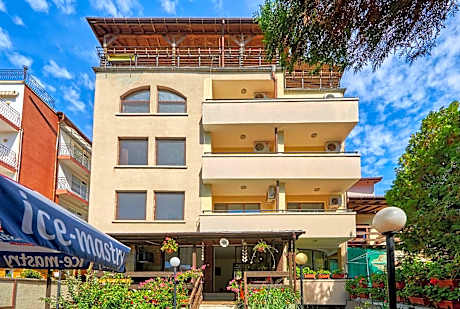 Hotel Koral