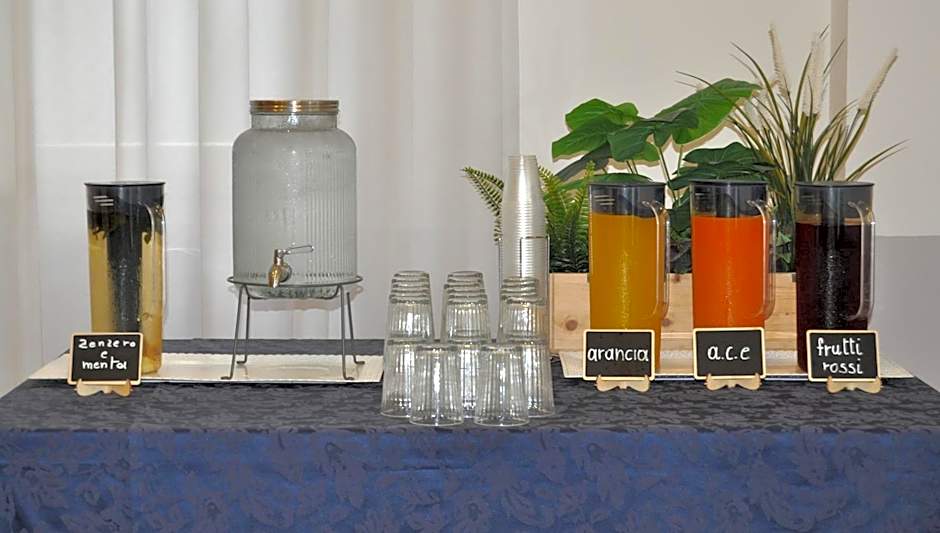 Hotel Susy - Bakery & Gluten Free Home Made - direttamente su viale Dante a due passi dal mare