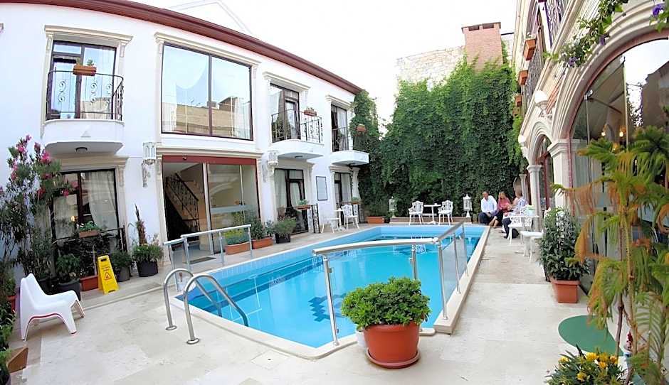 Saint John Hotel