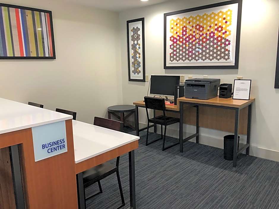 Holiday Inn Express Hotel & Suites Franklin By IHG