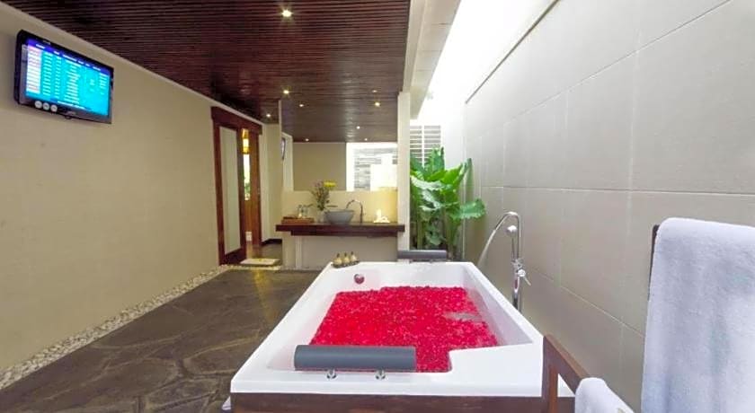 Avery Le Nixsun Villas by Waringin Hospitality
