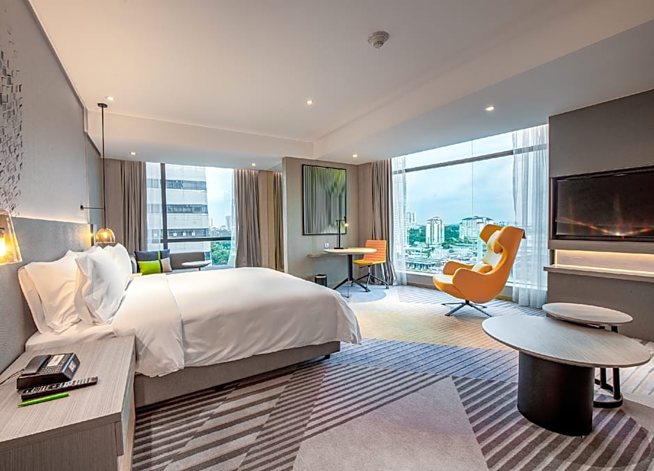 Photo 1 of 5 of 1 King Bed Suite, Sea View