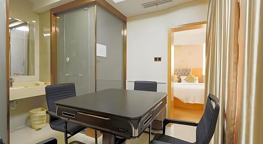 GreenTree Inn Zhangjiagang Yangshe Old Street Stadium