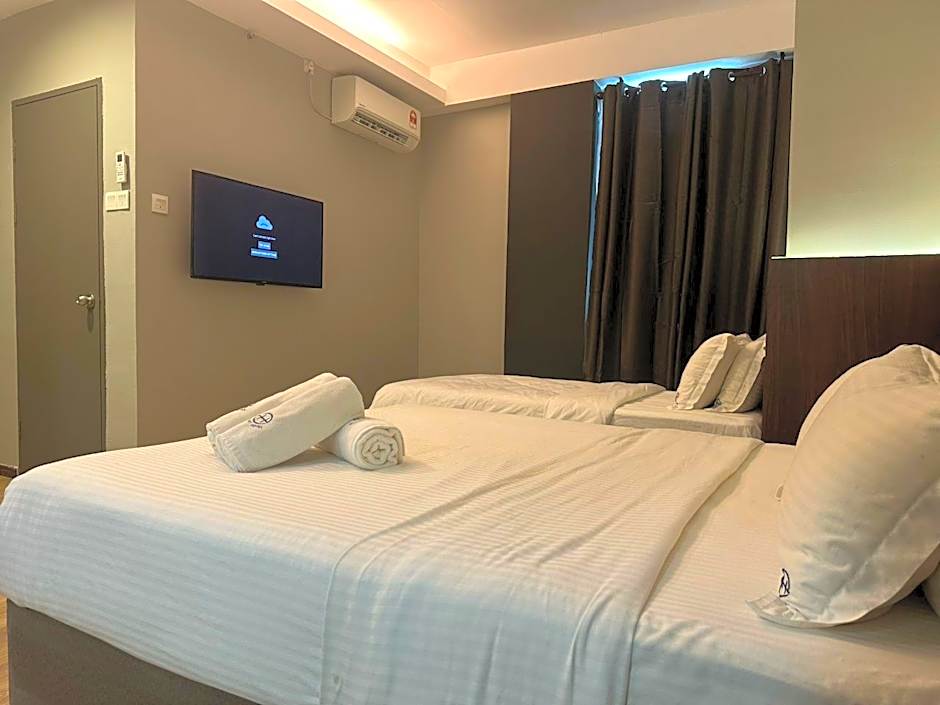 Emart Hotel (Riam) Sdn Bhd