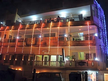 Ganga Paying Guest House