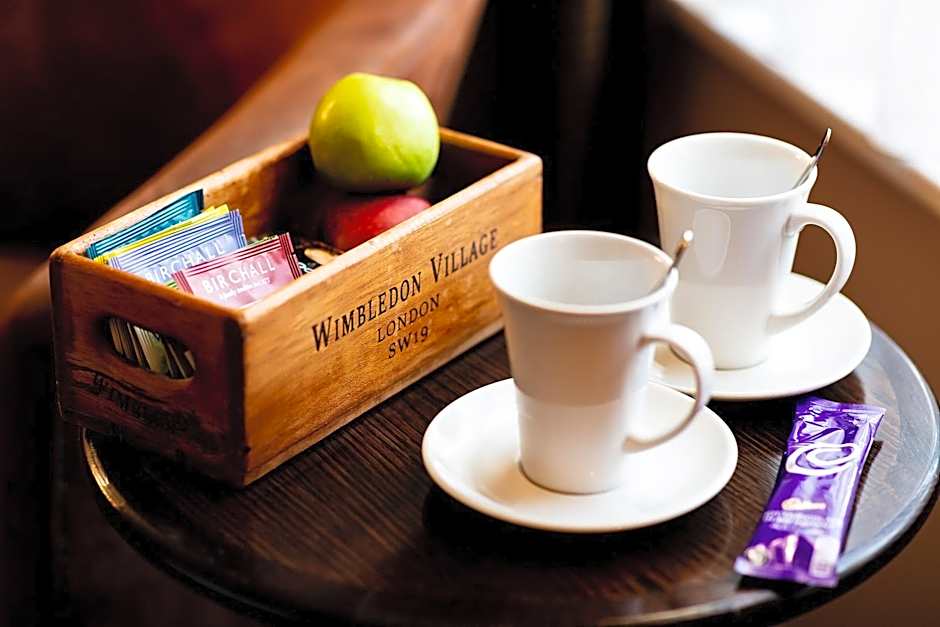 Rose And Crown Hotel