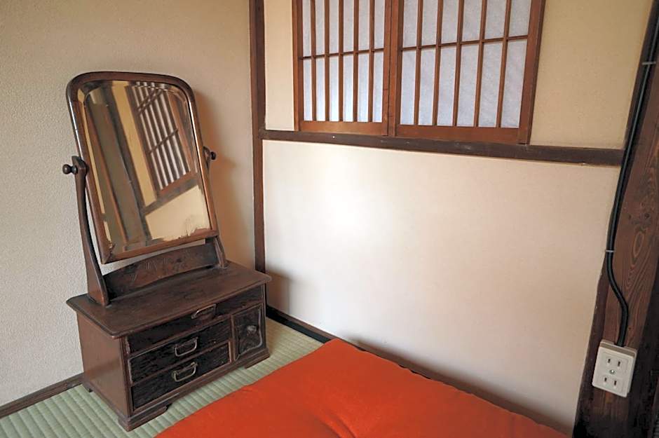 Guesthouse Itoya Kyoto