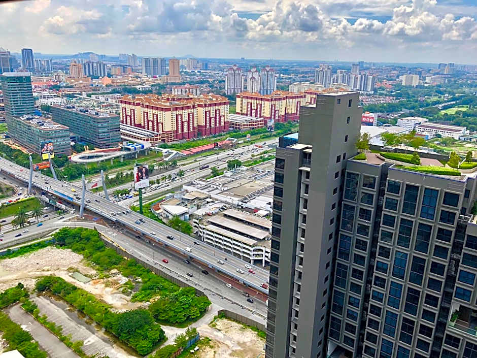 Splendid Suite 2 Bedroom @ Sunway & PJ