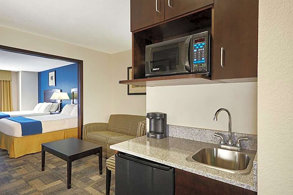 Holiday Inn Express & Suites Pekin (Peoria Area) by IHG