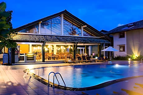 Kamili Beach Villa