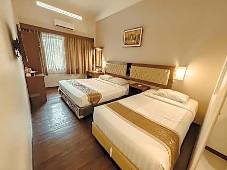 Family room triple single or double single