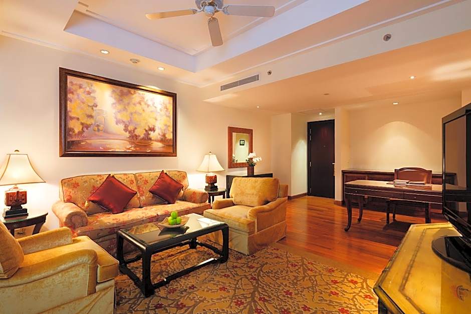 Photo 1 of 6 of Suite