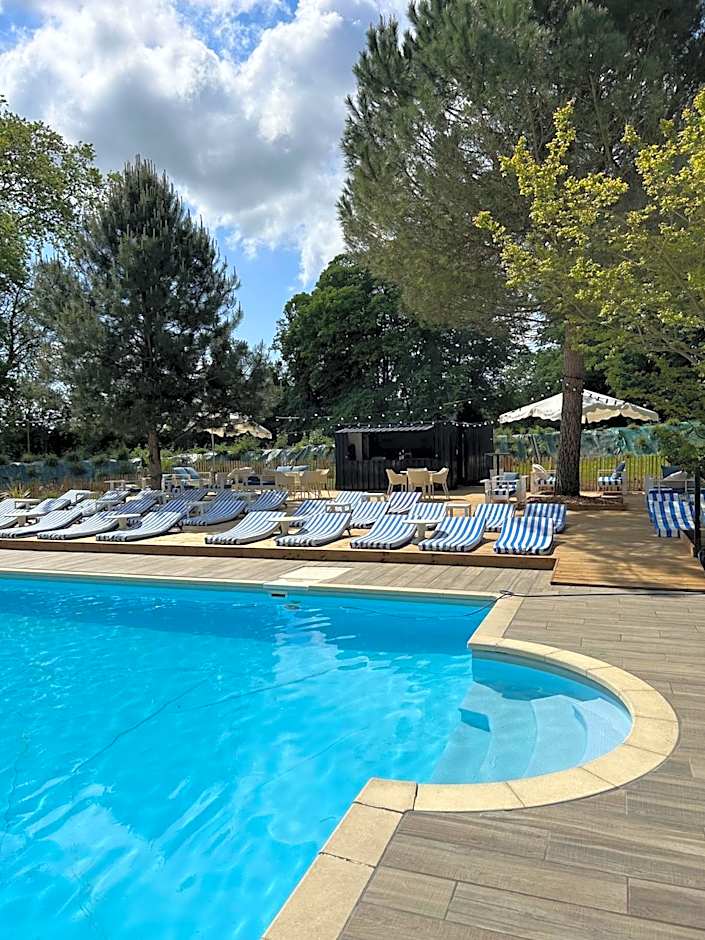 Logis Hôtels Château de La Barge