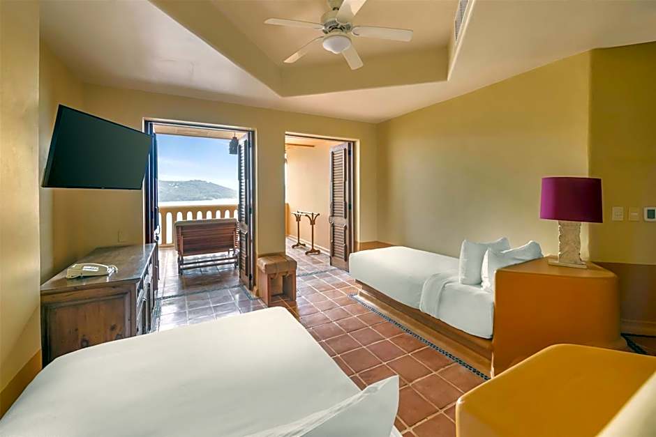Hilton Grand Vacations Club Zihuatanejo