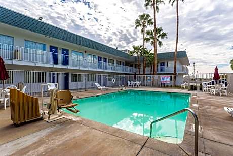 Motel 6-Blythe, CA