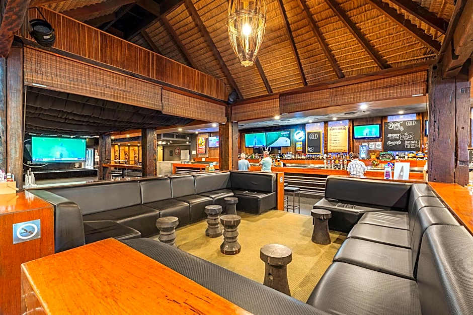 Villa Noosa Hotel