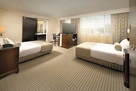 Larger, Guest room, 2 Double