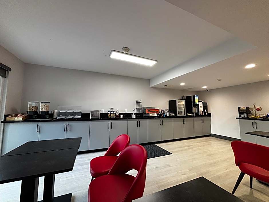 Ramada by Wyndham Kingston