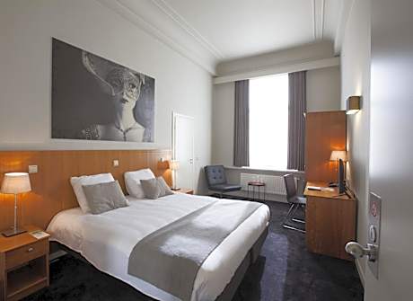 Standard Double or Twin Room with Bath