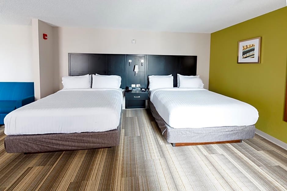 Holiday Inn Express & Suites Shelbyville, an IHG Hotel