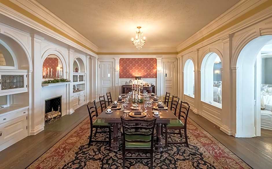 The Strathallan - A DoubleTree By Hilton