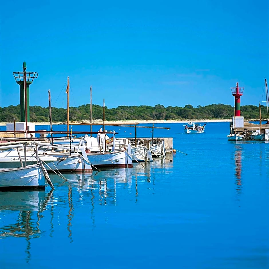 Hotel Isla De Cabrera