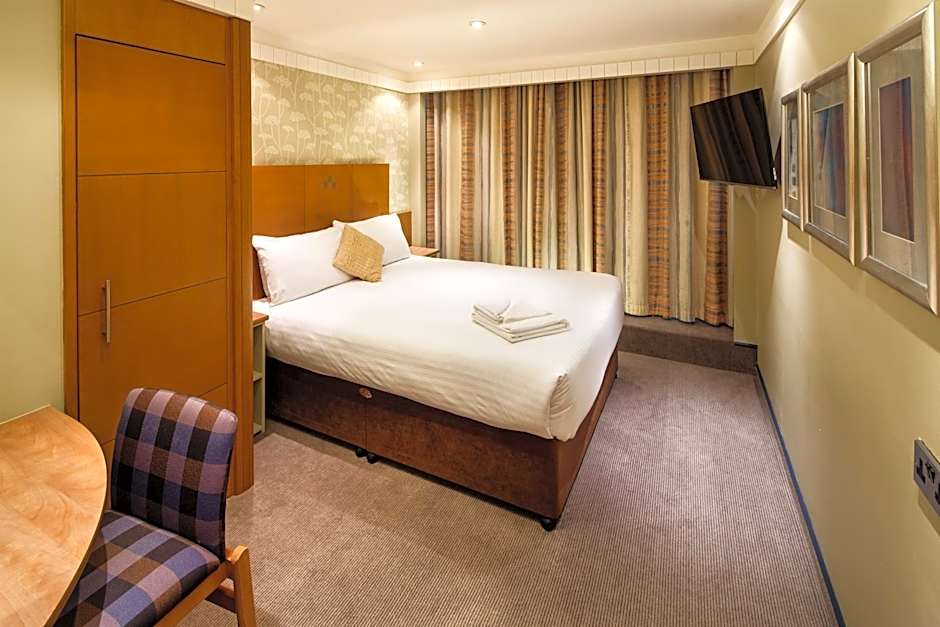 Mercure Maidstone Great Danes Hotel
