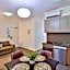 Indulge Apartments - Ontario
