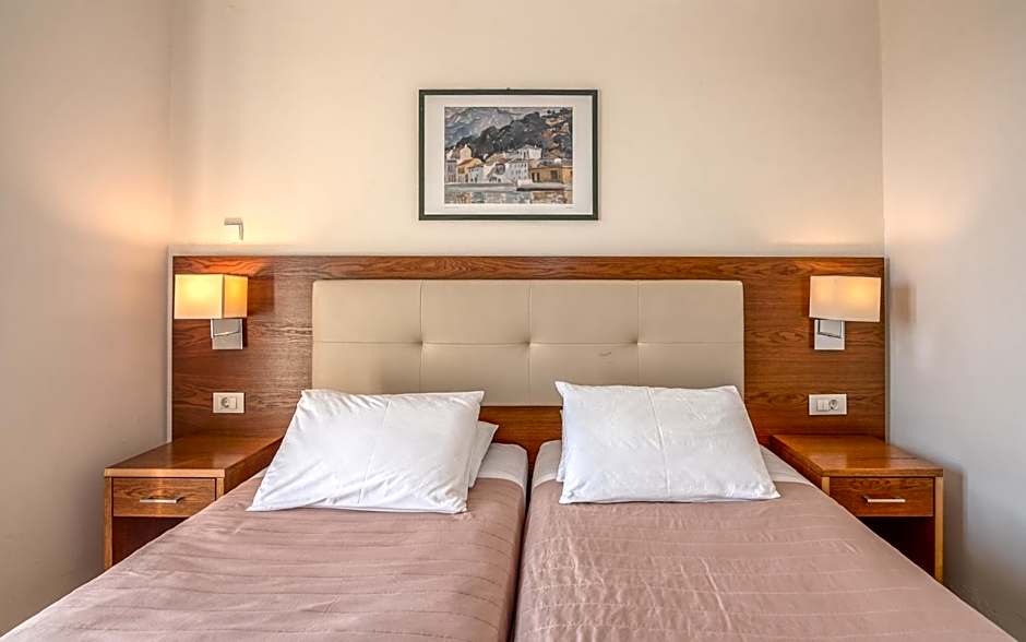 Christina Beach Hotel