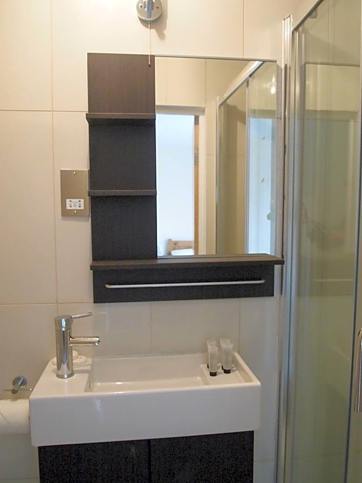 Earls Court Garden Hotel