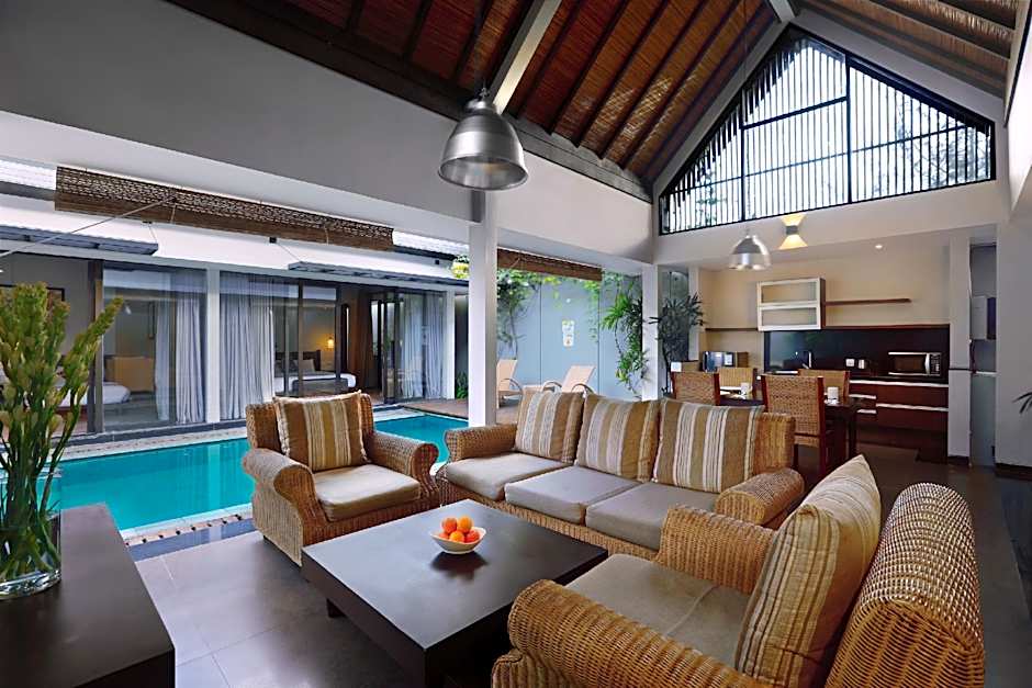 Photo 1 of 18 of Signature Suite