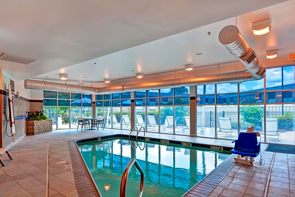 DoubleTree by Hilton Baton Rouge
