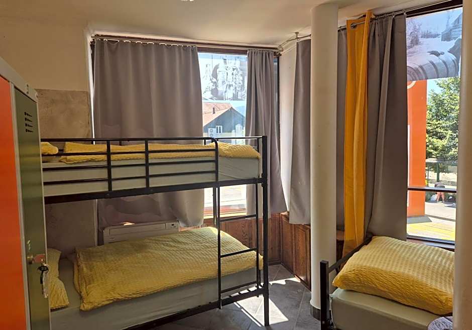 Bled Lesce station rooms and depo