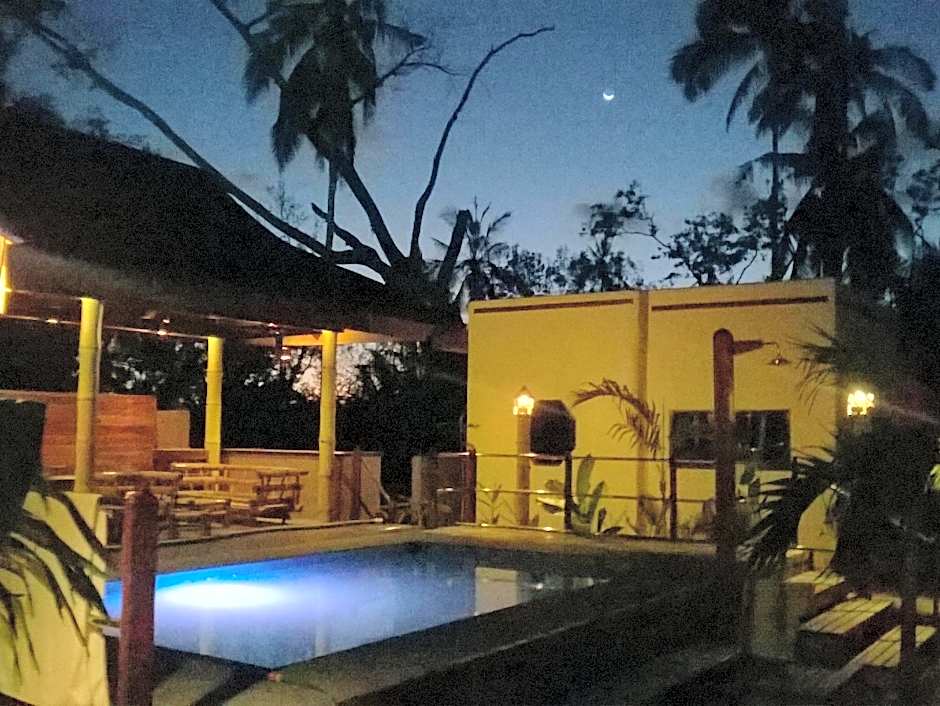 Sunset Bay Beach Villas